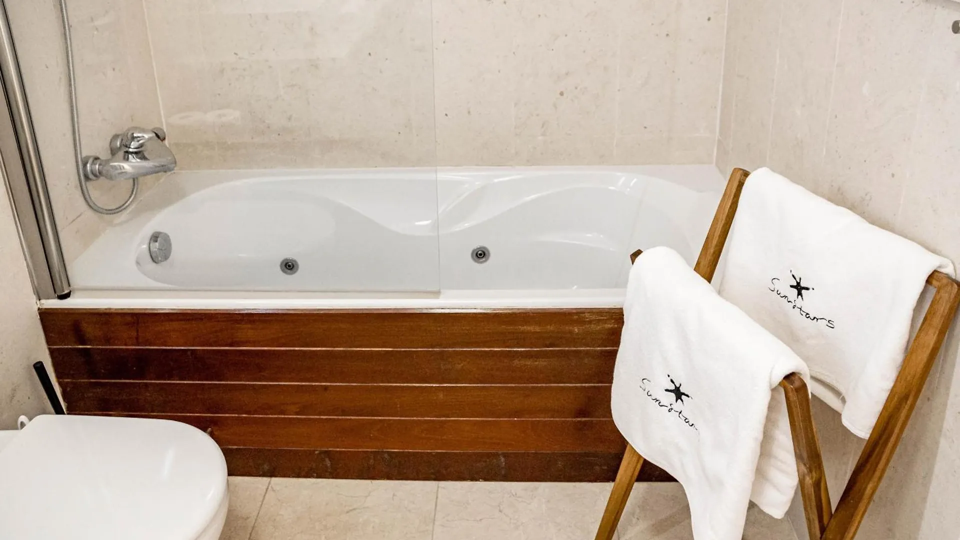 Apartment Los Flamigos-6-2C Estepona Spain